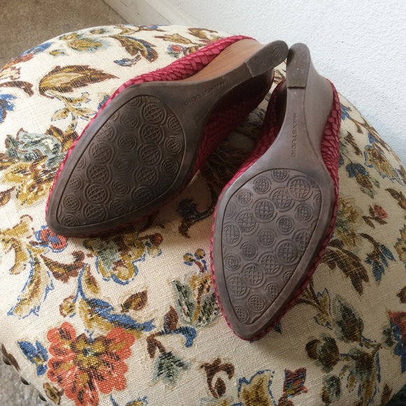 THRED UP MAXSTUDIO Fuscia Pink Closed Toe Wood - Picture 9 of 9